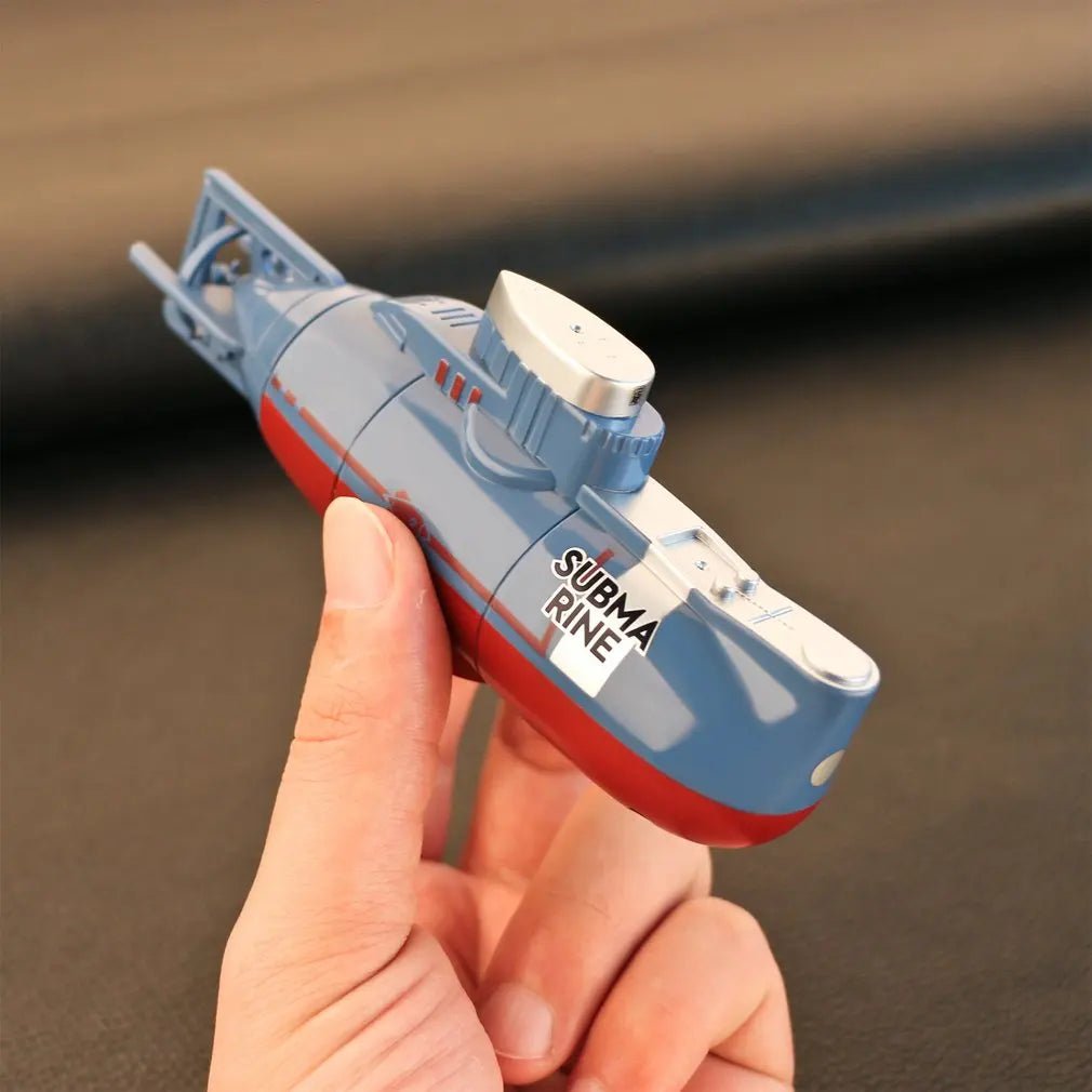 Mini Rc Submarine 0.1m/s Speed Remote Control Boat Waterproof Diving Toy Simulation Model Gift For Kids Boys Girls New Year Gift - StarJam