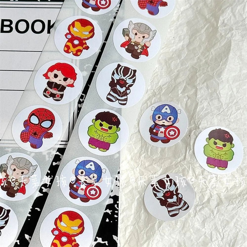 New 500pcs Avengers Roll Sticker Mv Decorative Seal Sticker Circular Alliance Hulk Steel Iron Man Sticker Kids Gift Kawaii - StarJam