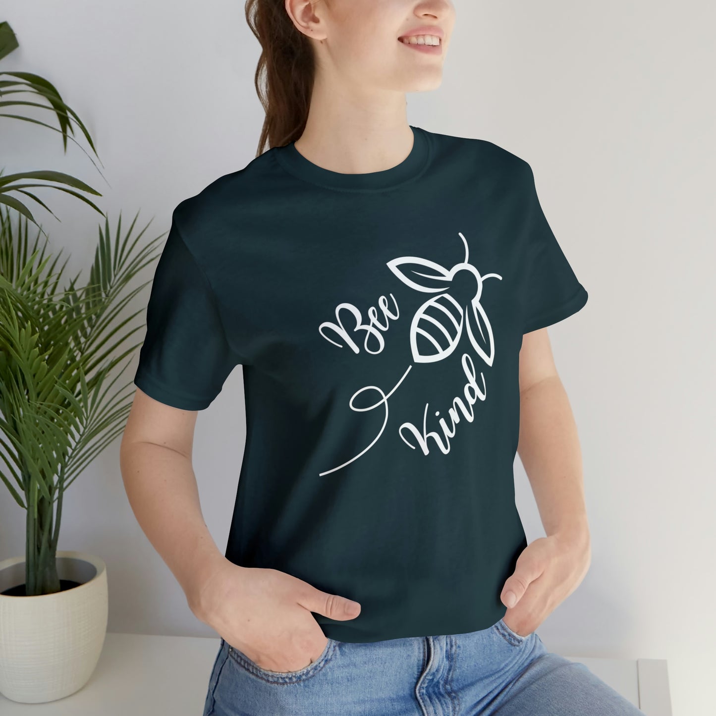 Bee Kind Motivational T-shirt - Inspiring Graphic Tee For Men And Women | Inspiring Words | Positive Vibes | Unique Design | Perfect Gift | Best Quality Tee